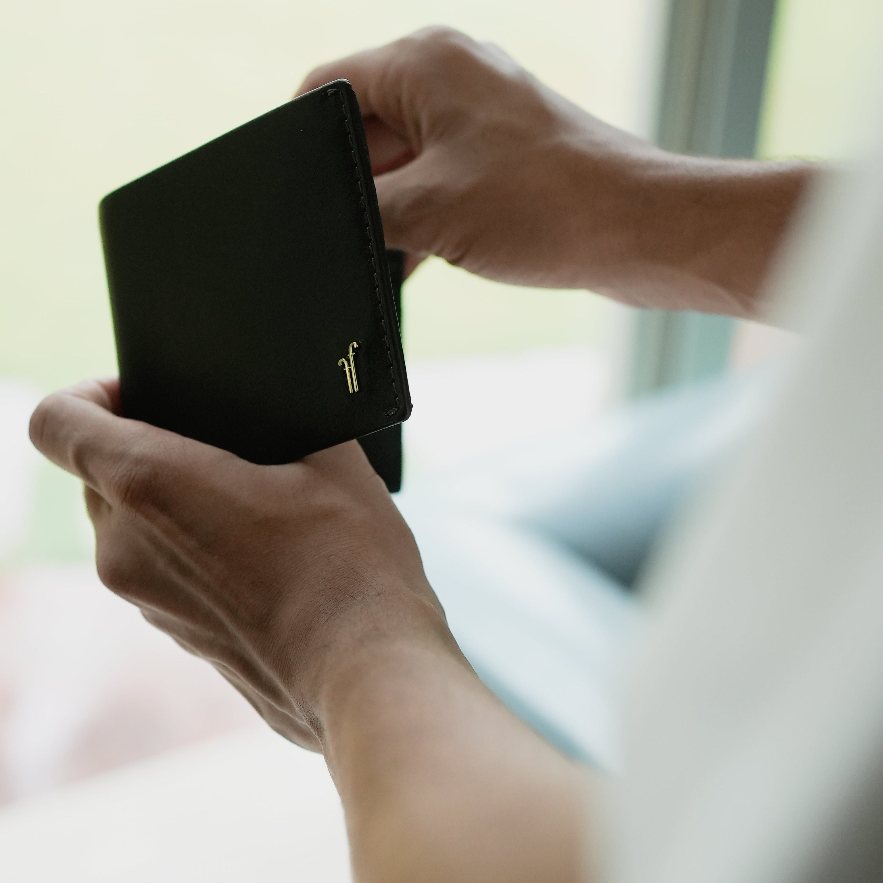 Billeterra Bifold Wallet Black / Tan